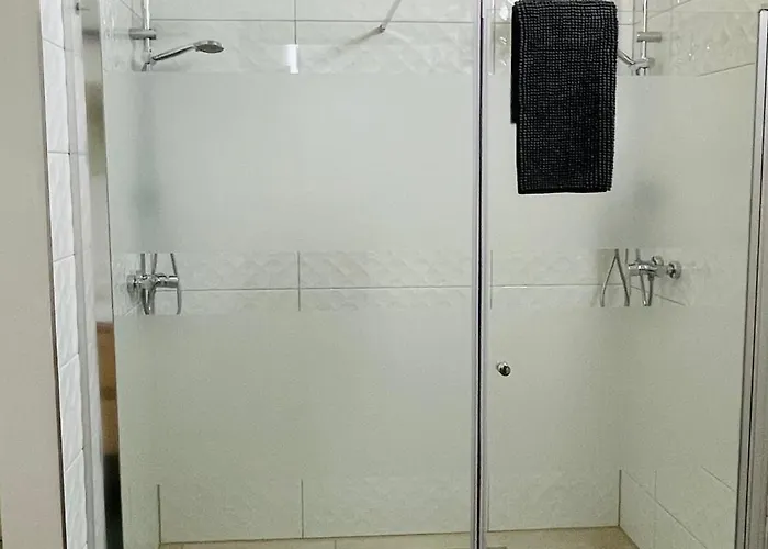 Apartament Teged Vartalak